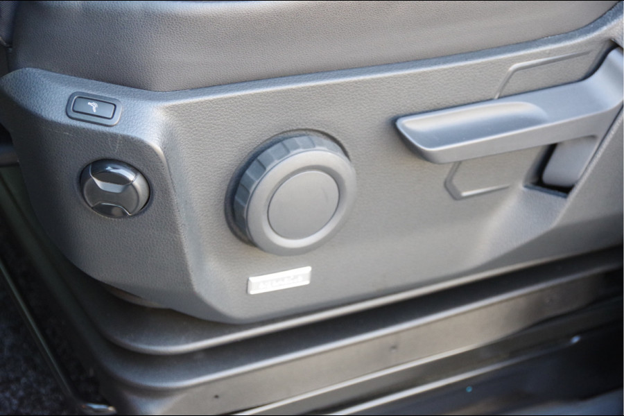 Volkswagen Crafter 35 2.0 TDI L3H3(L2H2) 3-ZITS, 177PK AUT. LED, ADAPT. CRUISE, STOELVERWARMING, STUURVERWARMING, VOORRUIT VERWARMING, STANDKACHEL,