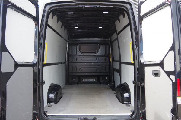 Volkswagen Crafter 35 2.0 TDI L3H3(L2H2) 3-ZITS, 177PK AUT. LED, ADAPT. CRUISE, STOELVERWARMING, STUURVERWARMING, VOORRUIT VERWARMING, STANDKACHEL,