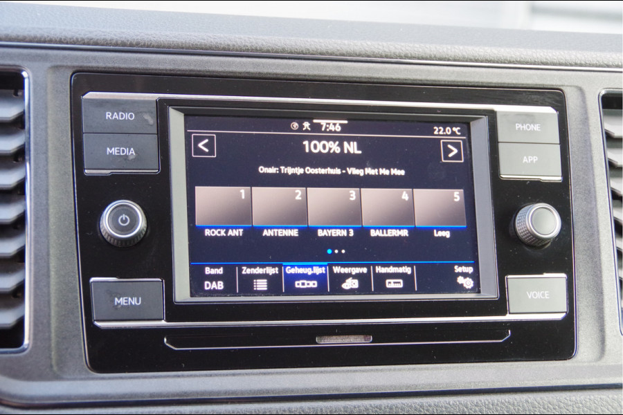 Volkswagen Crafter 35 2.0 TDI L3H3(L2H2) 3-ZITS, 177PK AUT. LED, ADAPT. CRUISE, STOELVERWARMING, STUURVERWARMING, VOORRUIT VERWARMING, STANDKACHEL,