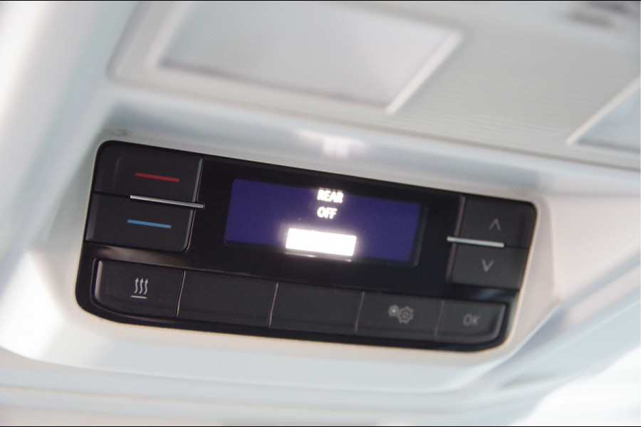 Volkswagen Crafter 35 2.0 TDI L3H3(L2H2) 3-ZITS, 177PK AUT. LED, ADAPT. CRUISE, STOELVERWARMING, STUURVERWARMING, VOORRUIT VERWARMING, STANDKACHEL,