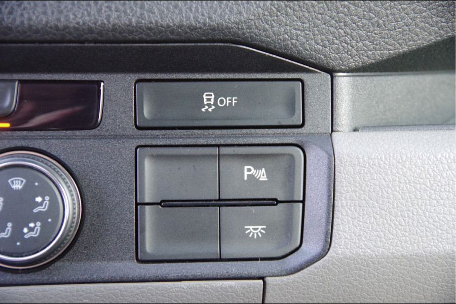 Volkswagen Crafter 35 2.0 TDI L3H3(L2H2) 3-ZITS, 177PK AUT. LED, ADAPT. CRUISE, STOELVERWARMING, STUURVERWARMING, VOORRUIT VERWARMING, STANDKACHEL,
