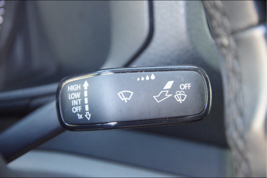 Volkswagen Crafter 35 2.0 TDI L3H3(L2H2) 3-ZITS, 177PK AUT. LED, ADAPT. CRUISE, STOELVERWARMING, STUURVERWARMING, VOORRUIT VERWARMING, STANDKACHEL,