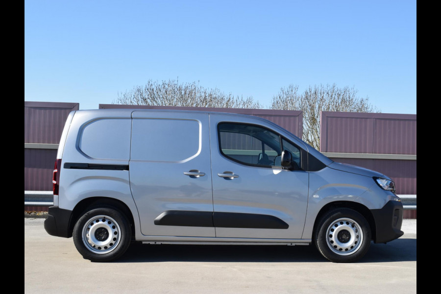 Peugeot e-Partner L1 50 kWh | camera | Apple Carplay/Android Auto  | laadruimtebetimmering | Comfort stoelen | rijklaarprijs