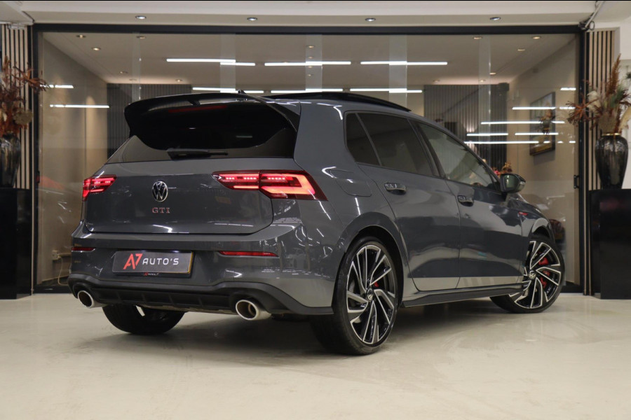 Volkswagen Golf 2.0 TSI GTI CLUBSPORT BLACKSTYLE/NURBURGRING/PANO/IQ-LIGHT/HUD/MEMORY/VOLL