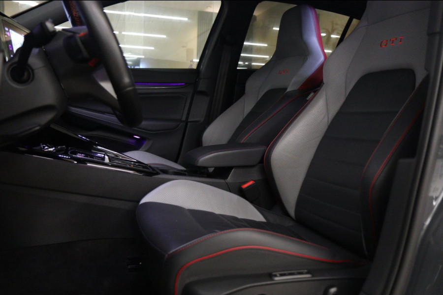 Volkswagen Golf 2.0 TSI GTI CLUBSPORT BLACKSTYLE/NURBURGRING/PANO/IQ-LIGHT/HUD/MEMORY/VOLL