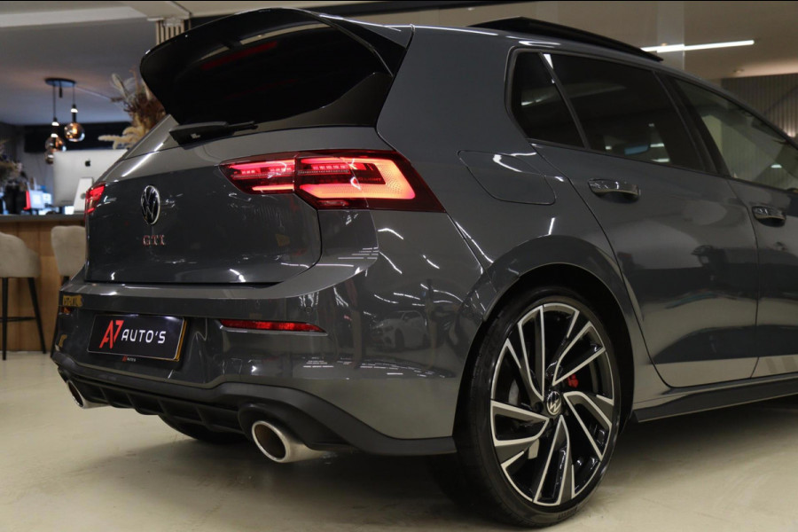 Volkswagen Golf 2.0 TSI GTI CLUBSPORT BLACKSTYLE/NURBURGRING/PANO/IQ-LIGHT/HUD/MEMORY/VOLL