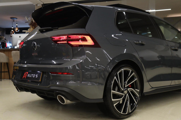 Volkswagen Golf 2.0 TSI GTI CLUBSPORT BLACKSTYLE/NURBURGRING/PANO/IQ-LIGHT/HUD/MEMORY/VOLL