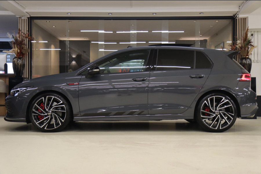 Volkswagen Golf 2.0 TSI GTI CLUBSPORT BLACKSTYLE/NURBURGRING/PANO/IQ-LIGHT/HUD/MEMORY/VOLL