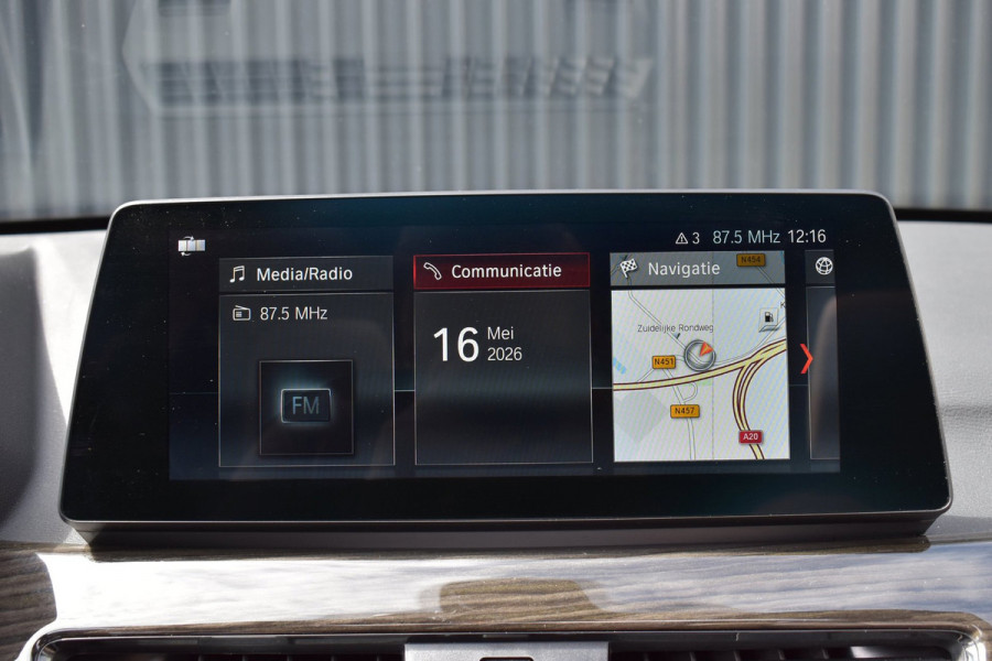 BMW X1 XDrive25e High Executive | PANO | 1E EIG | DEALER | LEDER | CAMERA | NAVI PROF | SPORTSTOELEN