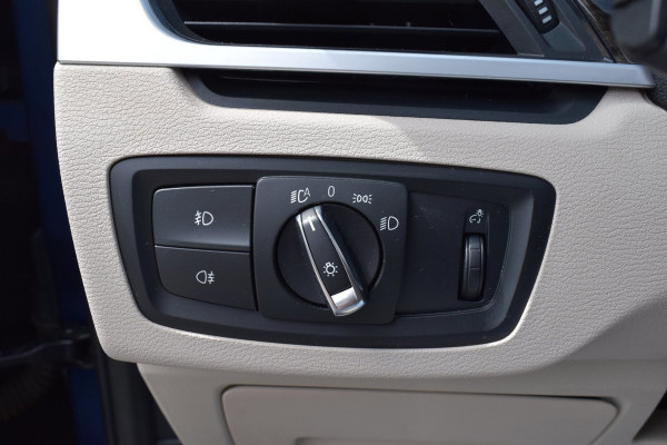 BMW X1 XDrive25e High Executive | PANO | 1E EIG | DEALER | LEDER | CAMERA | NAVI PROF | SPORTSTOELEN