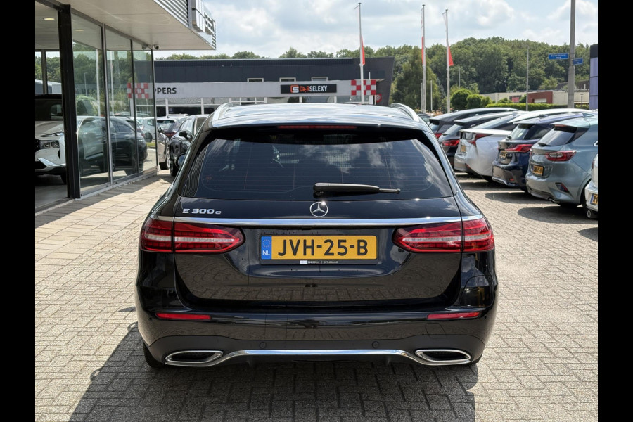Mercedes-Benz E-Klasse Estate 300 e AMG Line PHEV | Wegklapbare Trekhaak | Pano | Stoelverwarming | Achteruitrijcamera | Adaptive Cruise Control Multibeam