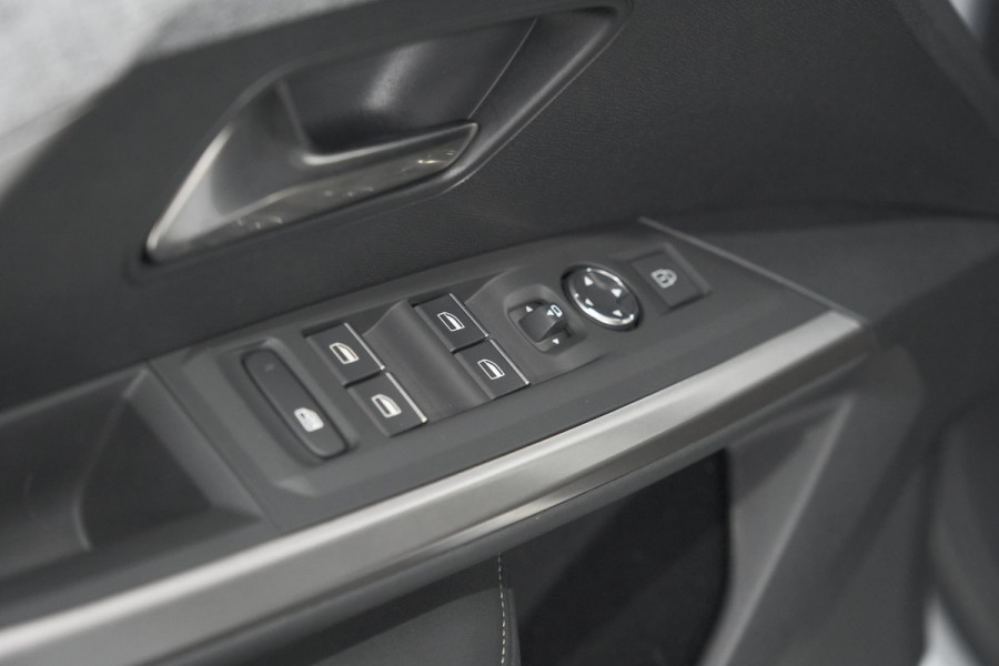 Peugeot 3008 1.2 Hybrid 145 GT | Camera | Adaptieve Cruise Control | Elektrische Kofferklep
