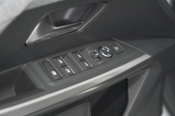 Peugeot 3008 1.2 Hybrid 145 GT | Camera | Adaptieve Cruise Control | Elektrische Kofferklep