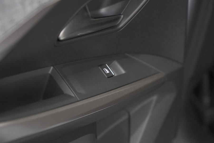 Peugeot 3008 1.2 Hybrid 145 GT | Camera | Adaptieve Cruise Control | Elektrische Kofferklep