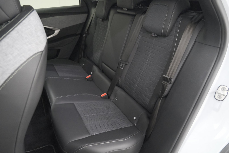 Peugeot 3008 1.2 Hybrid 145 GT | Camera | Adaptieve Cruise Control | Elektrische Kofferklep