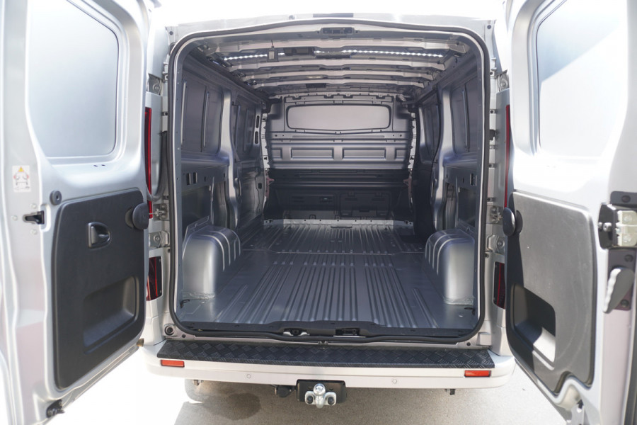 Renault Trafic 2.0 Blue dCi 150PK T30 L2H1 Extra Anniversary Automaat nr. V054 | Climate | Navi | Camera | Cruise | Glaslook | Trekhaak