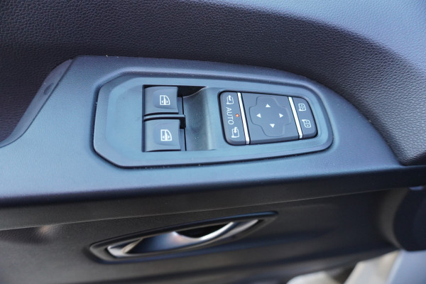 Renault Trafic 2.0 Blue dCi 150PK T30 L2H1 Extra Anniversary Automaat nr. V054 | Climate | Navi | Camera | Cruise | Glaslook | Trekhaak