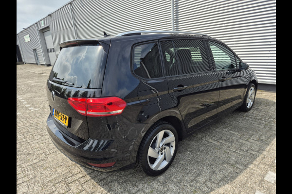 Volkswagen Touran 1.5 TSI Comfortline Business 7p Automaat,Nav/Carplay,Adap.Cruise,stoelverwarming,