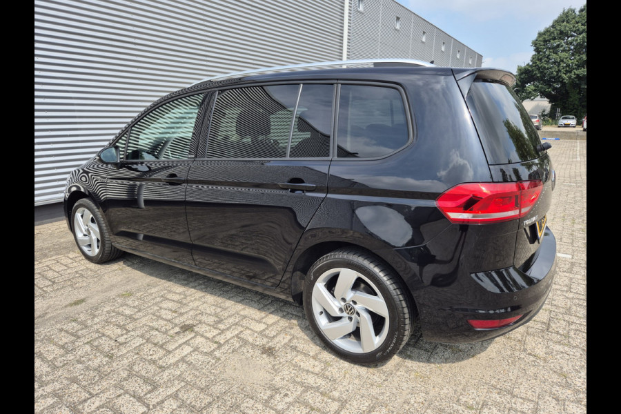 Volkswagen Touran 1.5 TSI Comfortline Business 7p Automaat,Nav/Carplay,Adap.Cruise,stoelverwarming,