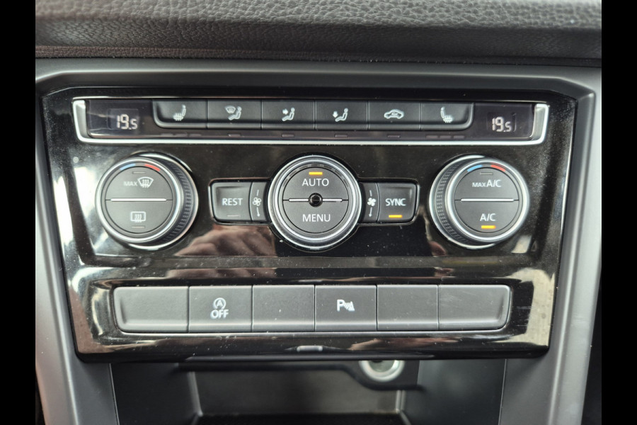 Volkswagen Touran 1.5 TSI Comfortline Business 7p Automaat,Nav/Carplay,Adap.Cruise,stoelverwarming,