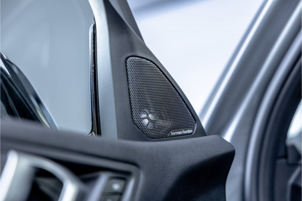 BMW 1-serie 118i - M Sport | Panorama | H&K | Memory | ACC