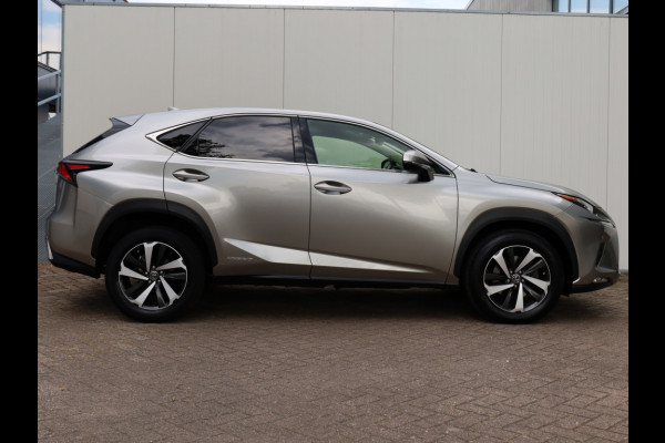 Lexus NX 300h AWD President Line | Panoramadak | Mark Levinson | Stoelventilatie