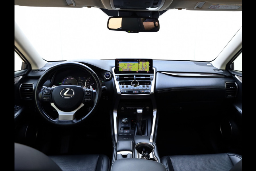 Lexus NX 300h AWD President Line | Panoramadak | Mark Levinson | Stoelventilatie