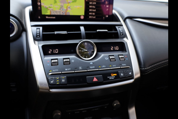 Lexus NX 300h AWD President Line | Panoramadak | Mark Levinson | Stoelventilatie