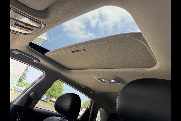 Kia e-Niro ExecutiveLine Sky 64 kWh | SOH: 93,9% | 3 Fase | Warmtepomp | Schuifdak | Adaptive CC | LED | Climate |