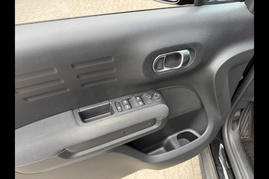 Citroën C3 Aircross 1.2 PureTech Feel 16"/Stoelverwarming/Climate/Apple Carplay & Android Auto/Bluetooth