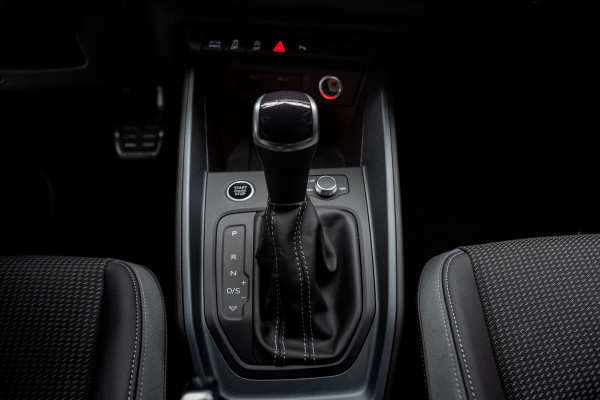 Audi A1 Sportback 40 TFSI S- Line Leder Camera Navi Virtual Climate Sonos PDC LM velgen Stoelverwarming Carplay BTW auto