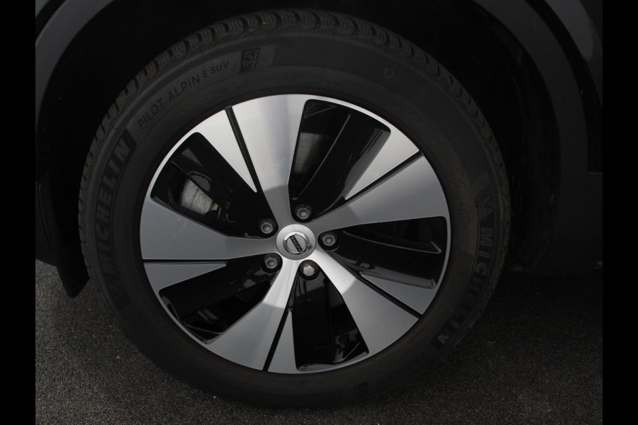 Volvo XC40 1.5 T5 Plug-in hybrid Plus Dark Camera Electrisch bedienbare kofferbak Adaptive Cruise Control Keyless Stoelverwarming Led dab Extra getint glas