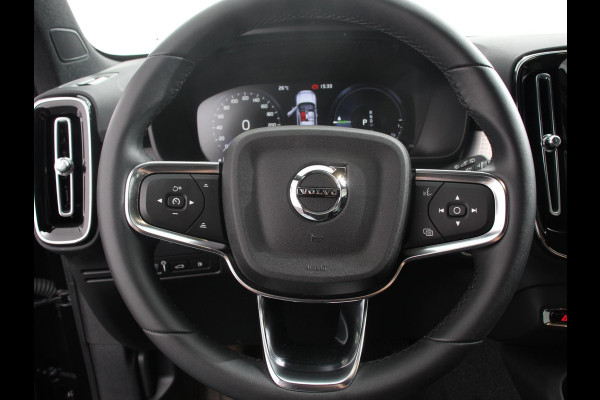 Volvo XC40 1.5 T5 Plug-in hybrid Plus Dark Camera Electrisch bedienbare kofferbak Adaptive Cruise Control Keyless Stoelverwarming Led dab Extra getint glas