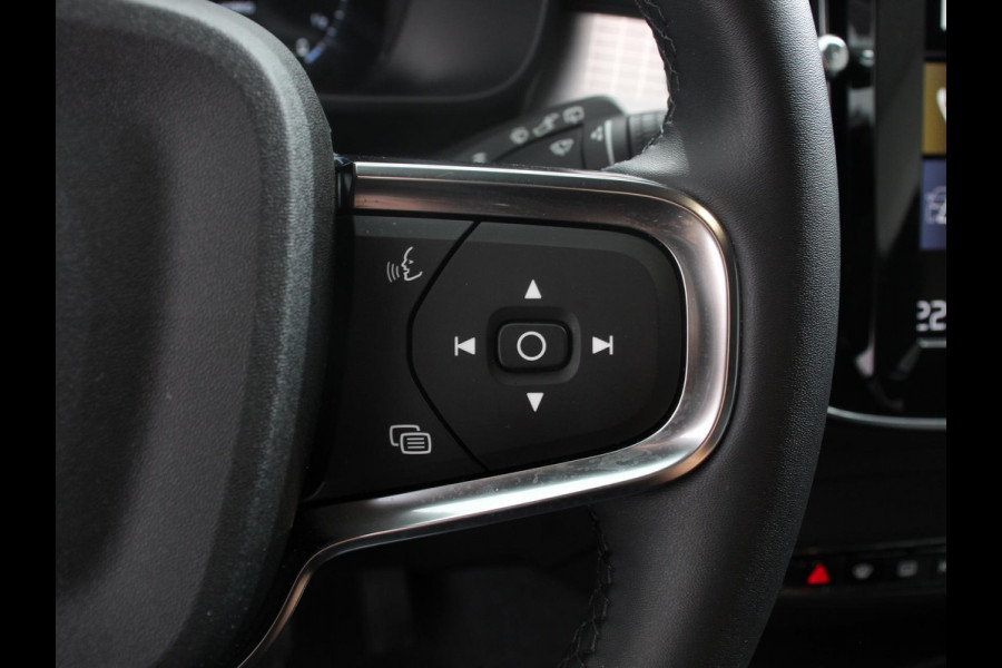 Volvo XC40 1.5 T5 Plug-in hybrid Plus Dark Camera Electrisch bedienbare kofferbak Adaptive Cruise Control Keyless Stoelverwarming Led dab Extra getint glas