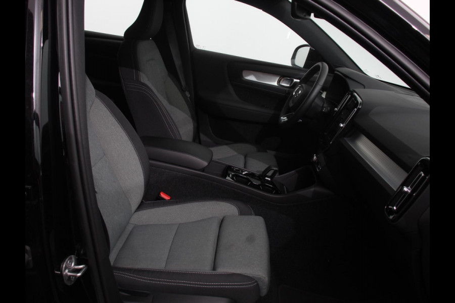Volvo XC40 1.5 T5 Plug-in hybrid Plus Dark Camera Electrisch bedienbare kofferbak Adaptive Cruise Control Keyless Stoelverwarming Led dab Extra getint glas
