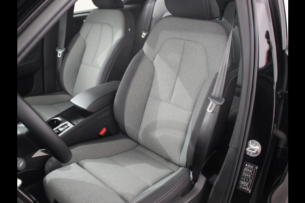 Volvo XC40 1.5 T5 Plug-in hybrid Plus Dark Camera Electrisch bedienbare kofferbak Adaptive Cruise Control Keyless Stoelverwarming Led dab Extra getint glas