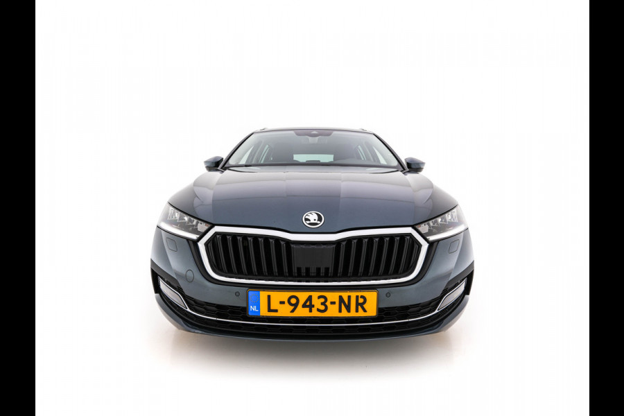 Škoda Octavia Combi 1.0 TSI Business Edition Plus (INCL-BTW) *FULL-LED | NAVI-FULLMAP | HEATED-COMFORTSEATS | DIGI-COCKPIT | CAMERA | KEYLESS | DAB | AMBIENTLIGHT | PRIVACYGLASS | ECC | CARPLAY | PDC | CRUISE | 17''ALU*