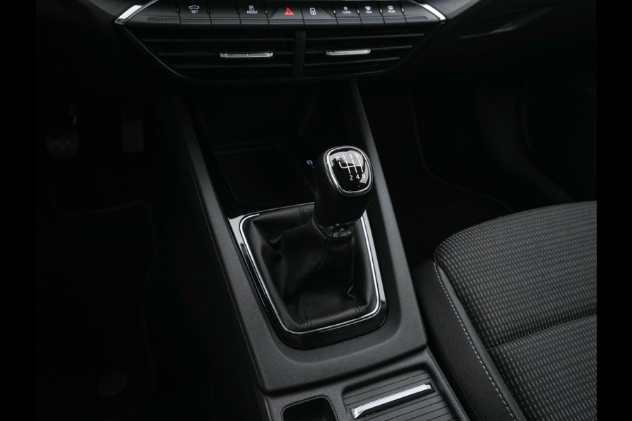 Škoda Octavia Combi 1.0 TSI Business Edition Plus (INCL-BTW) *FULL-LED | NAVI-FULLMAP | HEATED-COMFORTSEATS | DIGI-COCKPIT | CAMERA | KEYLESS | DAB | AMBIENTLIGHT | PRIVACYGLASS | ECC | CARPLAY | PDC | CRUISE | 17''ALU*