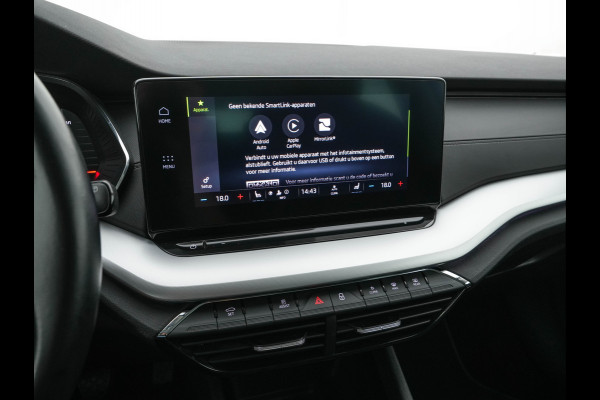 Škoda Octavia Combi 1.0 TSI Business Edition Plus (INCL-BTW) *FULL-LED | NAVI-FULLMAP | HEATED-COMFORTSEATS | DIGI-COCKPIT | CAMERA | KEYLESS | DAB | AMBIENTLIGHT | PRIVACYGLASS | ECC | CARPLAY | PDC | CRUISE | 17''ALU*
