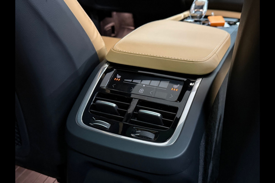 Volvo XC90 2.0 T8 Recharge AWD Ultimate Bright|Full Option|7-pers|Luchtvering|Bowers&Wilkins|Trekhaak|Winterpakket|22Inch|HUD|Pano