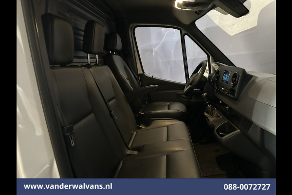 Mercedes-Benz Sprinter 315 CDI 150pk L2H2 Euro6 Airco | Camera | Apple Carplay | Cruisecontrol | Chauffeursstoel | Leder Android Auto, Parkeersensoren, Bijrijdersbank