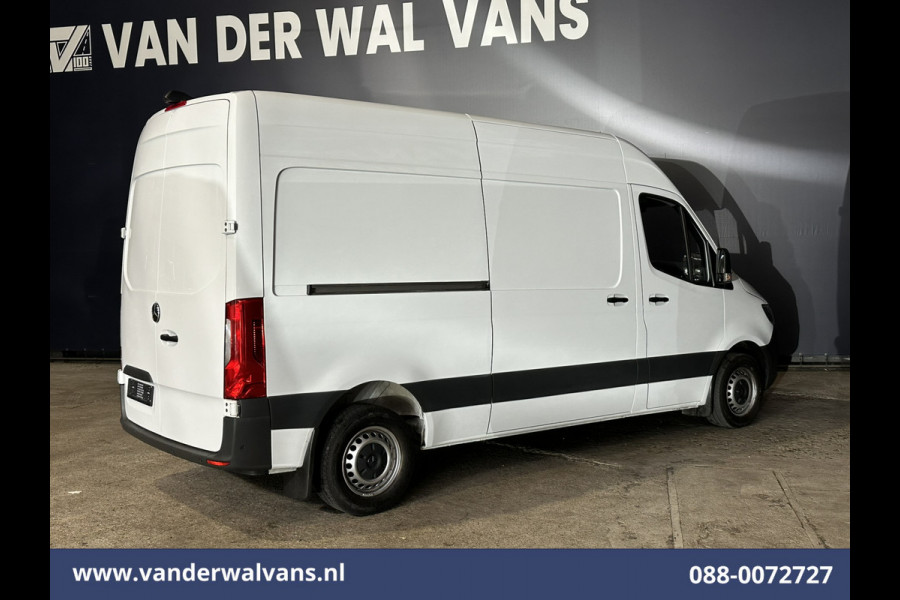 Mercedes-Benz Sprinter 315 CDI 150pk L2H2 Euro6 Airco | Camera | Apple Carplay | Cruisecontrol | Chauffeursstoel | Leder Android Auto, Parkeersensoren, Bijrijdersbank