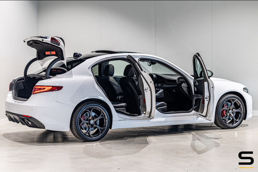 Alfa Romeo Giulia 2.0 T AWD Veloce|Pano|Trekhaak|H&K|FullOpt