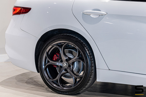 Alfa Romeo Giulia 2.0 T AWD Veloce|Pano|Trekhaak|H&K|FullOpt