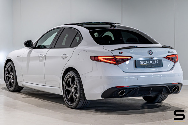 Alfa Romeo Giulia 2.0 T AWD Veloce|Pano|Trekhaak|H&K|FullOpt