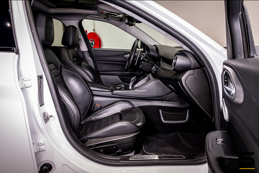 Alfa Romeo Giulia 2.0 T AWD Veloce|Pano|Trekhaak|H&K|FullOpt