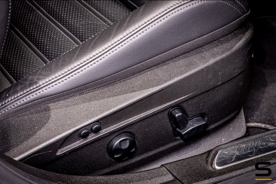 Alfa Romeo Giulia 2.0 T AWD Veloce|Pano|Trekhaak|H&K|FullOpt