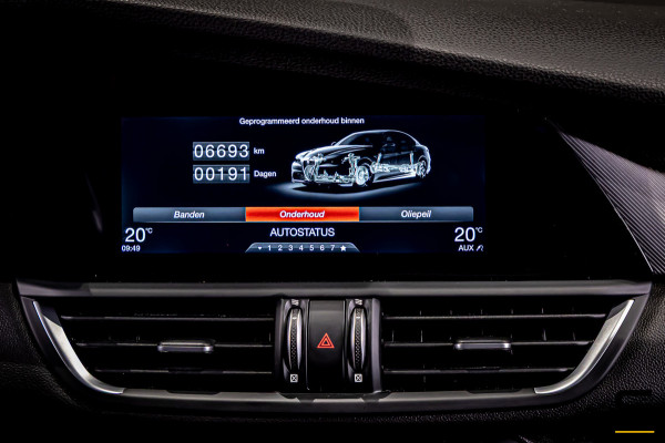 Alfa Romeo Giulia 2.0 T AWD Veloce|Pano|Trekhaak|H&K|FullOpt