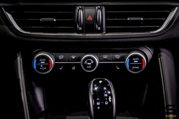 Alfa Romeo Giulia 2.0 T AWD Veloce|Pano|Trekhaak|H&K|FullOpt