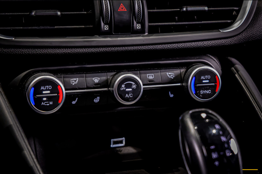 Alfa Romeo Giulia 2.0 T AWD Veloce|Pano|Trekhaak|H&K|FullOpt